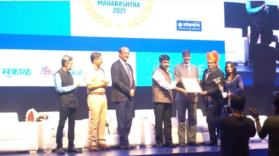 Sakal Group's Iconic Professional Award 2021 presentation